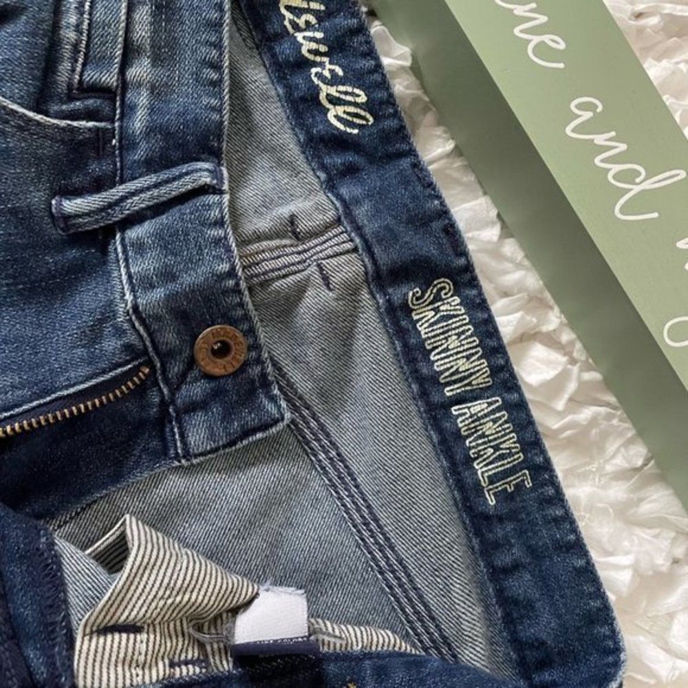 Women's Madewell Skinny Ankle Jeans - Picture 3 of 3